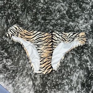 Victoria’s Secret bottoms